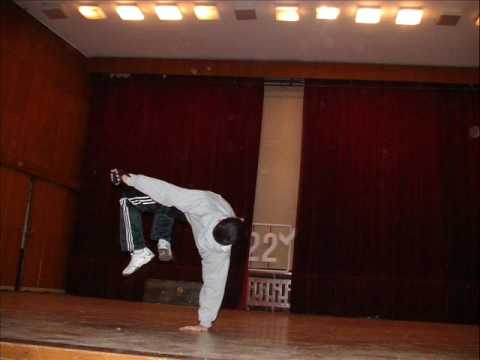 DJ Mako feat. Proicho - Non Stop Beat bekijken op YouTube