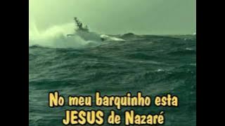 Musica meu Barquinho Editado com Lindo Video de Um barco em Mar revolto