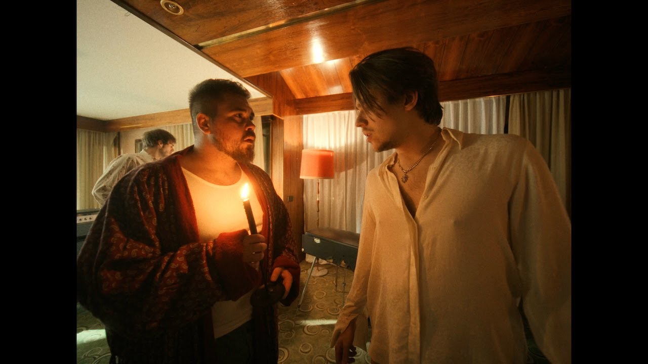 Guarda Joker Out -  Everybody's Waiting (Official Video) su YouTube Guarda Joker Out -  Everybody's Waiting (Official Video) su YouTube