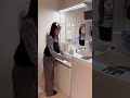 衣替え後の服に出てくる黄ばみ対策✨重曹・酸素系漂白剤・食器用洗剤を混ぜてペーストに。気になる部分に塗って、洗濯するとスッキリ! 諦める前に試したいお洗濯アイデアです。