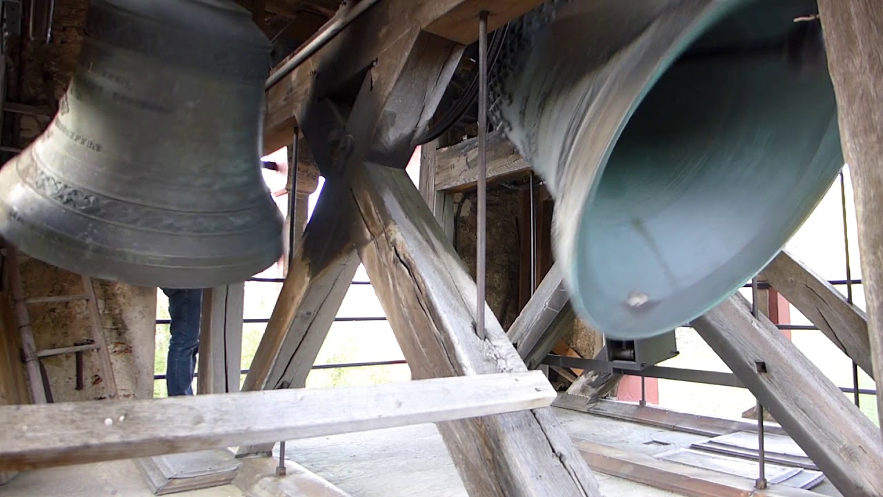 Kirche St. Peter, Oberdorf, Baselland, Schweiz, Einläuten des Sonntages, vier Glocken