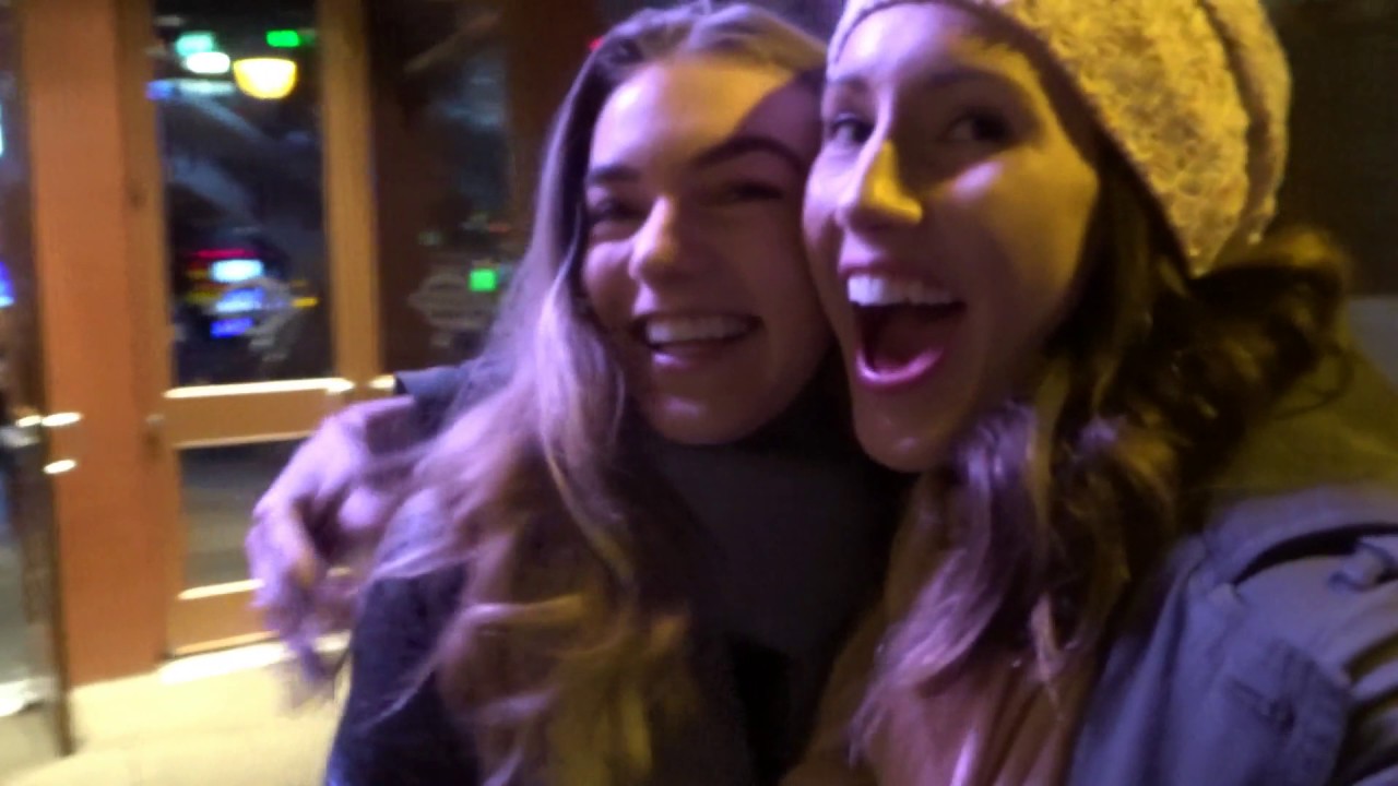 Our first vlog! | Disneyland vlog #01