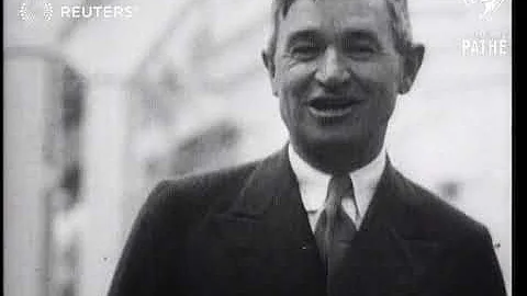 Wiley Post and Will Rogers die in a plane crash (1...