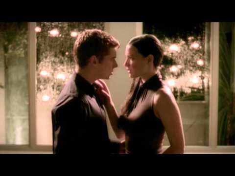 Putar Precious Heart - INXS