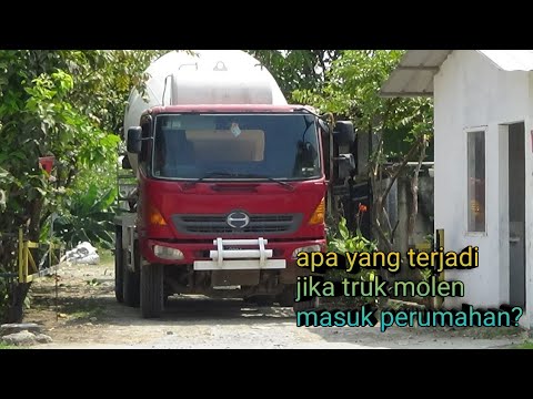  truk  molen  nyasar masuk  perumahan YouTube