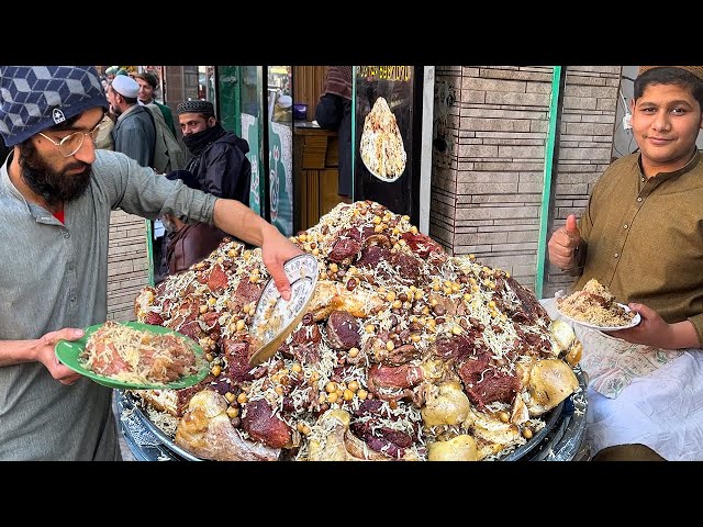 Peshawari Kabuli Pulao | Afghani Zaiqa Chawal | Giant Meat Pulau Mountain | Street Food Peshawar class=
