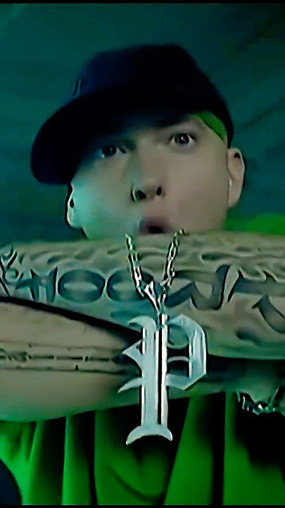 How Eminem Blessed Akon with Smack That