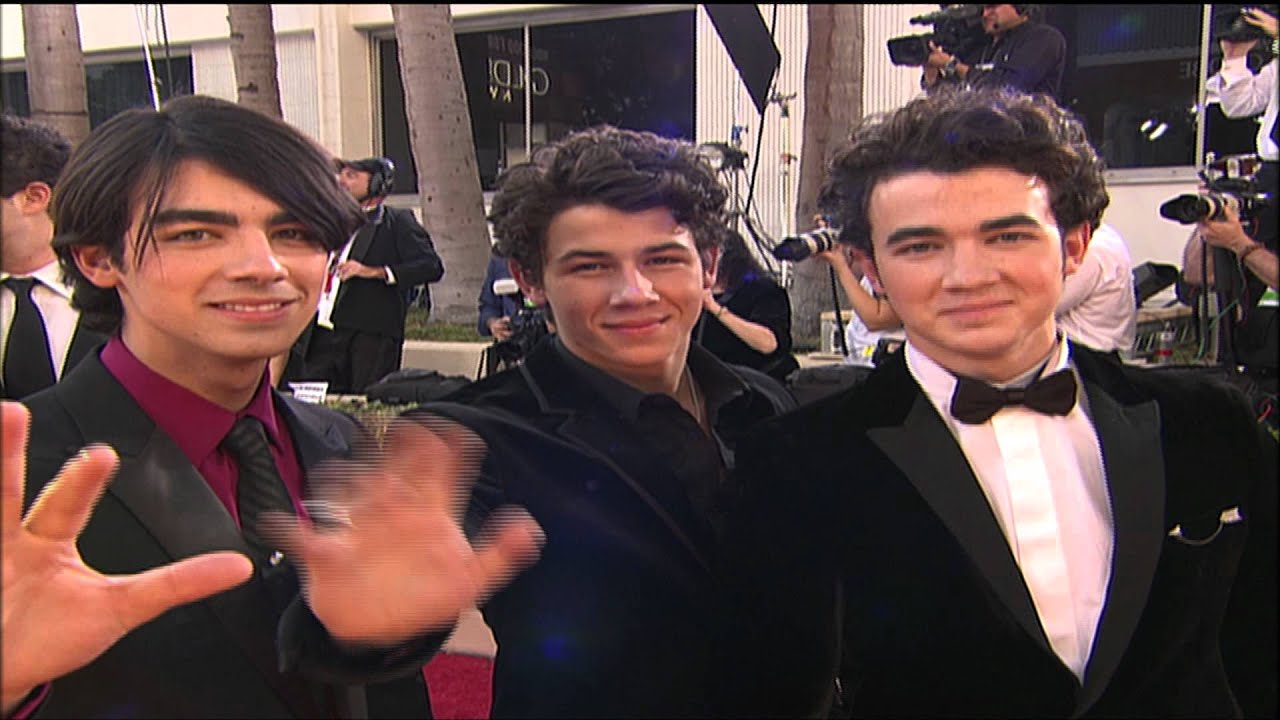 Golden Globes 2009 Jonas Brothers - YouTube