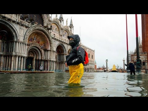 Video: Venedig Unter Wasser Im Schlimmsten Hochwasser Seit 1979