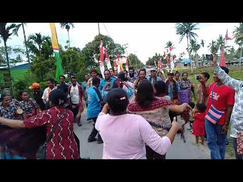 Penyambutan Bapak Wakil bupati Keerom oleh masyrakat Flobamora.