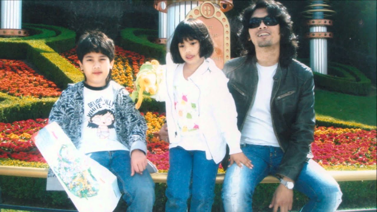 พ่อ - เสก โลโซ