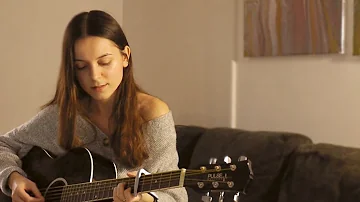 Arctic Monkeys - Why'd You Only Call Me When You're High (cover by Iuliana Călian)