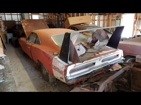 Two and a Half 1969 Dodge Daytonas BARN FINDS in Missouri!
