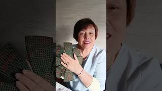 Универсальный аппликатор Ляпко помогает мгновенно снять боль в спине и суставах.