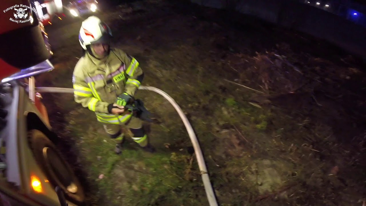 283-2019 Bronisze Przyparkowa 14 Pożar składowanej trawy