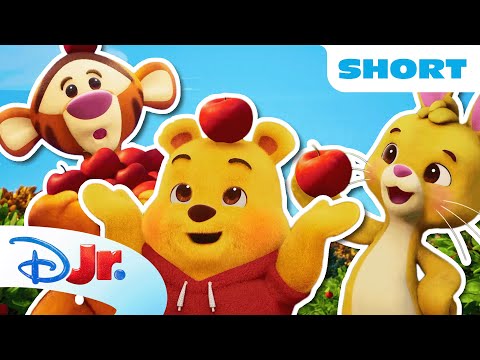 Pooh Bear, Tigger, and Rabbit Go Apple Picking! 🍎🧡 | Playdate