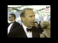 Usa hollywood reaction to honorary oscar for kazan