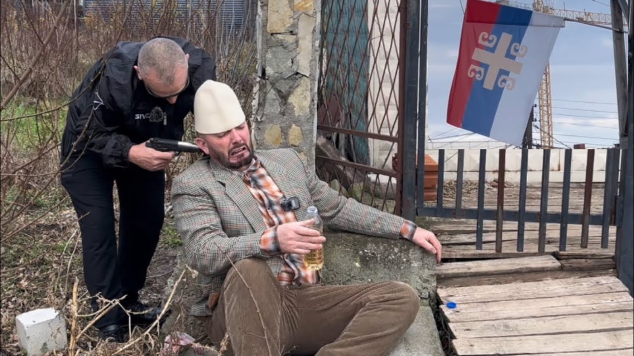 Kalemi-Jarani e hjek flamurin serb