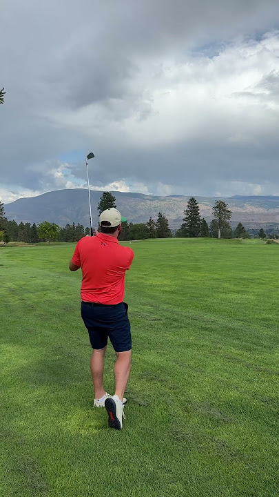 Play a par 4 with me but ChatGPT picks the club to use! ⛳️