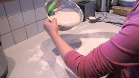 Shaping high hydration sourdough and a trick to transfer wobbly dough