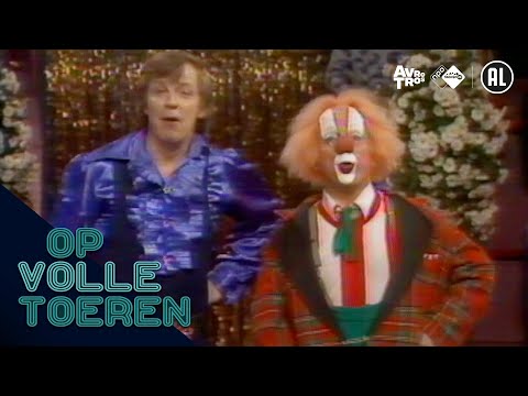 Bassie en Adriaan - Het circus is weer in de stad ? Op Volle Toeren // Sterren NL