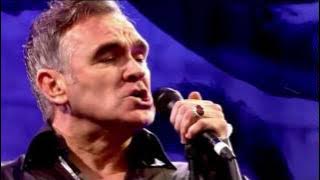 Morrissey - I Want The One I Can't Have - Live @ Glastonbury June 24, 2011
