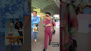 Download Lagu Govinda spotted at the airport – Hero No.1 forever 😎✨ MP3 Download Lagu Govinda spotted at the airport – Hero No.1 forever 😎✨ MP3