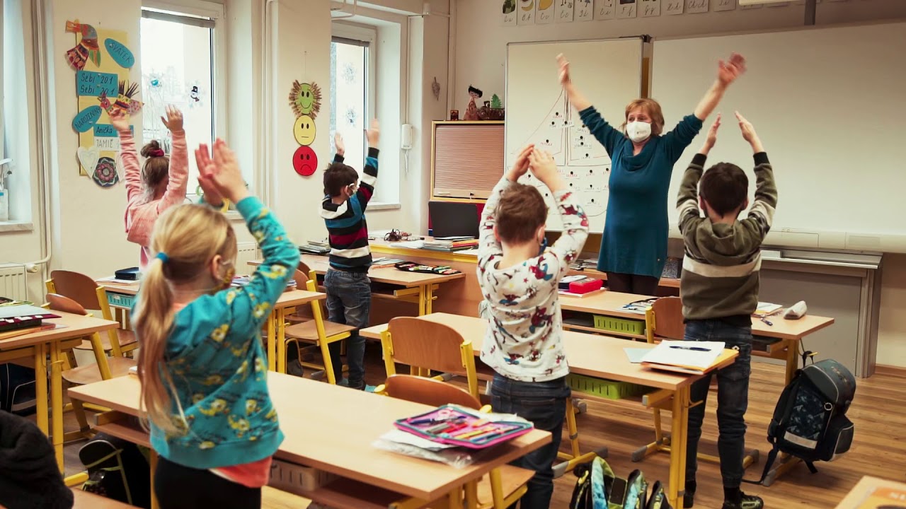 Tak přijďte mezi nás. Základní škola, Jičín, Husova 170 - ŠKOLIČKA