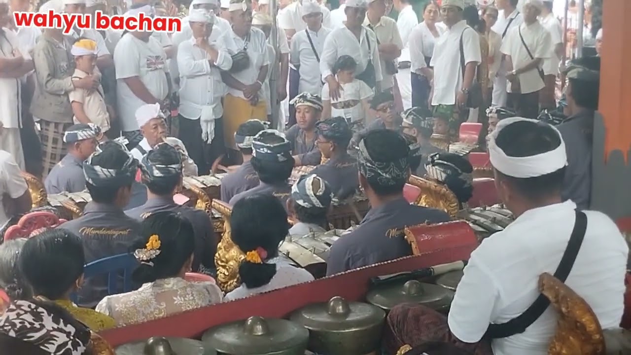 Angklung kreasi desa nagasepaha, buleleng.