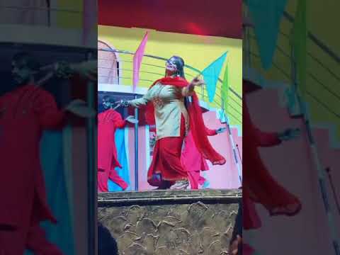 Sobia khan mastani.naz.mujra.clips
