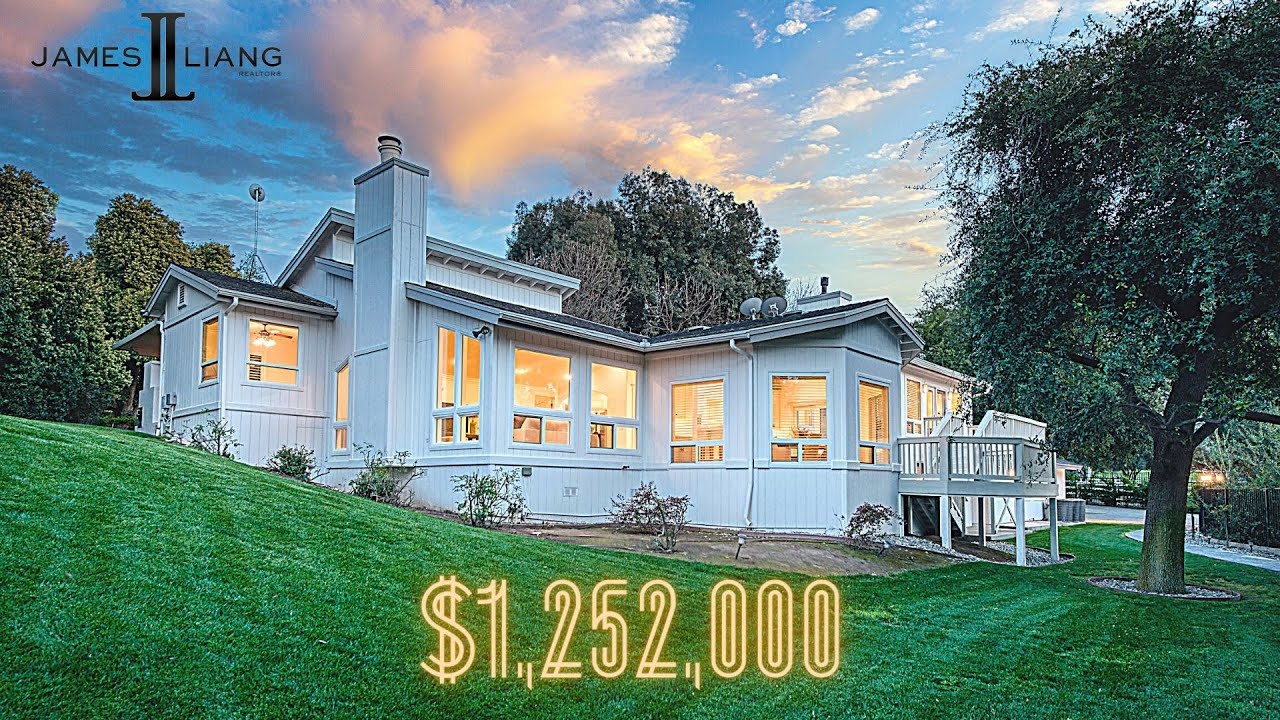 This 1,252,000 Modern Farmhouse acreage property at COPPER RIVER RANCH