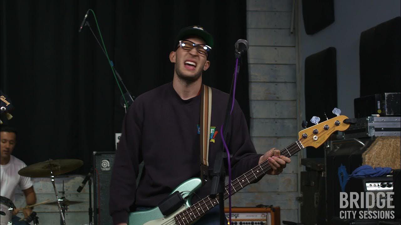 CROSSING I'S DOTTING T'S - "Dissatisfied" - BRIDGE CITY SESSIONS CROSSING I'S DOTTING T'S - "Dissatisfied" - BRIDGE CITY SESSIONS