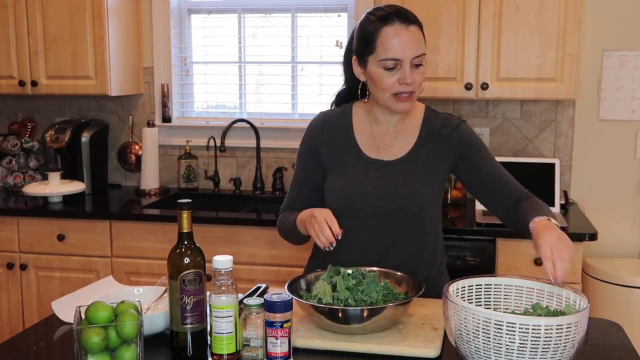 Cocinando con col rizada/Kale