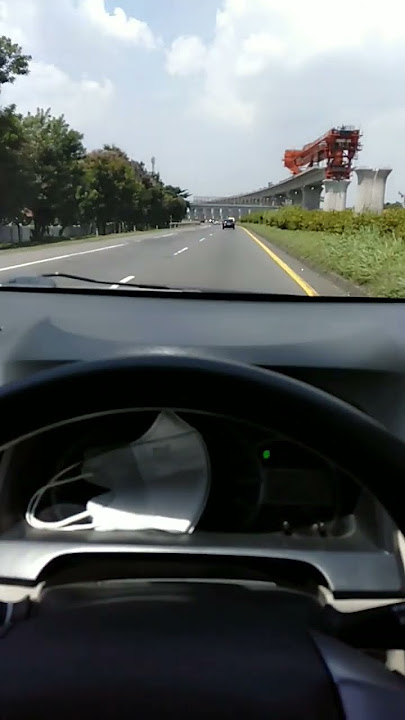 Story' wa jalan jalan di hari Minggu pakai mobil