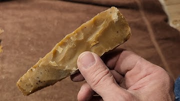 1475 - Evaluating Georgia Chert and First Small Axe Head Flintknapping