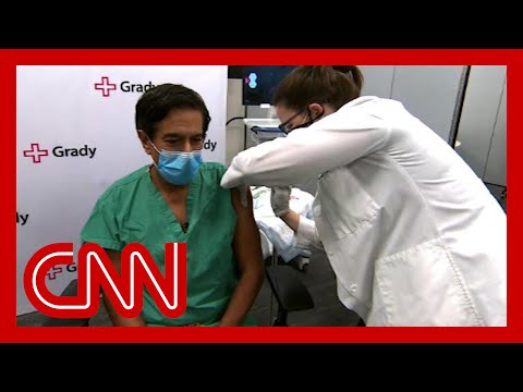 CNN's Dr. Sanjay Gupta receives the Covid-19 vaccine