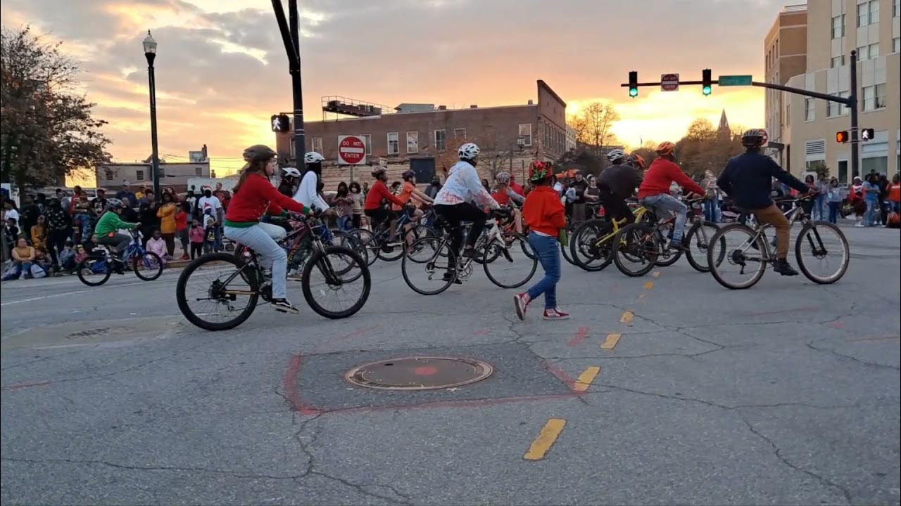 Macon Christmas Parade 2021 UCreate Macon YouTube