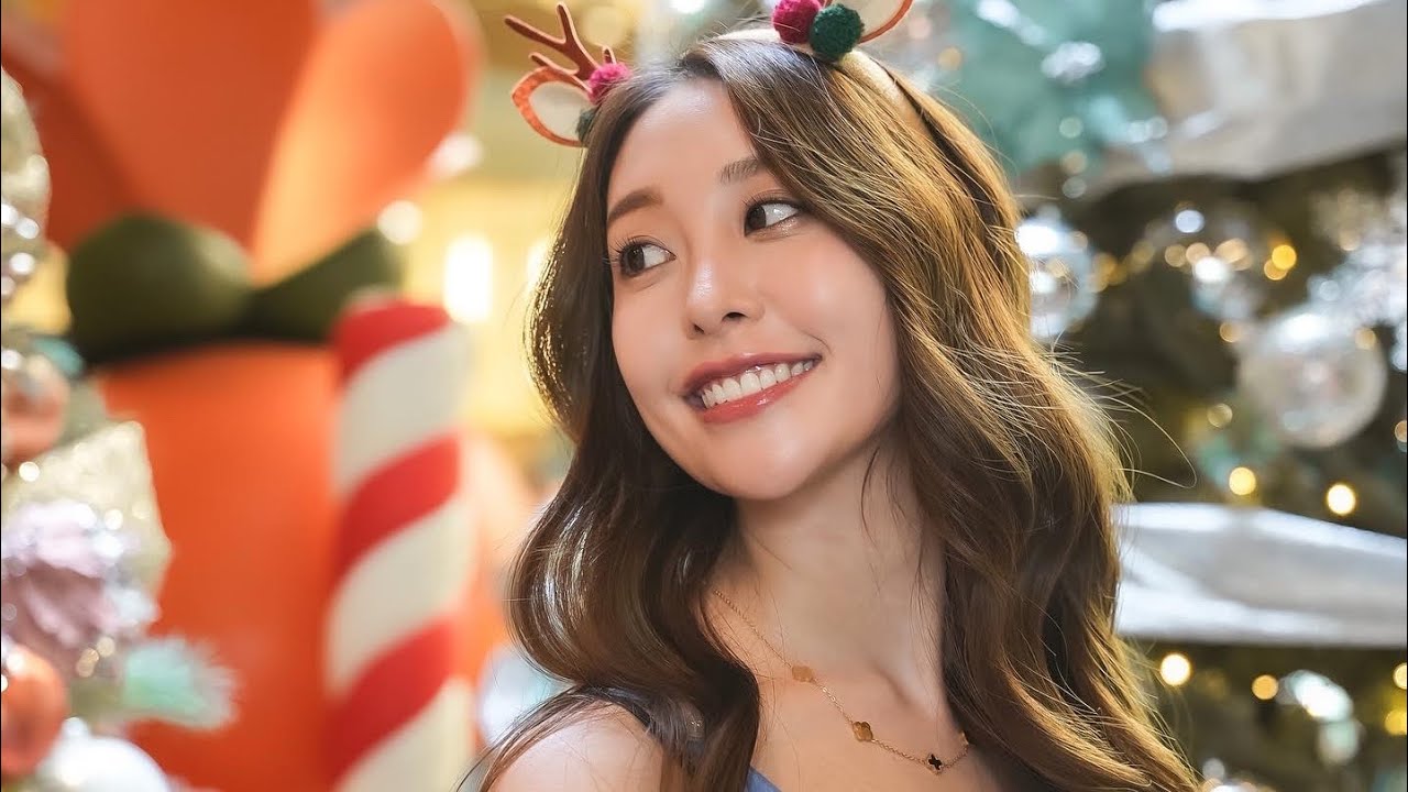 Christmas In Malaysia Is not what I expected!! | Tropical Christmas