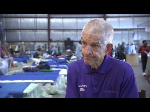Houston furniture store owner opens doors to flood victims