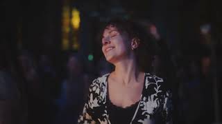 She who whispers | Live in Amsterdam - Ayla Schafer
