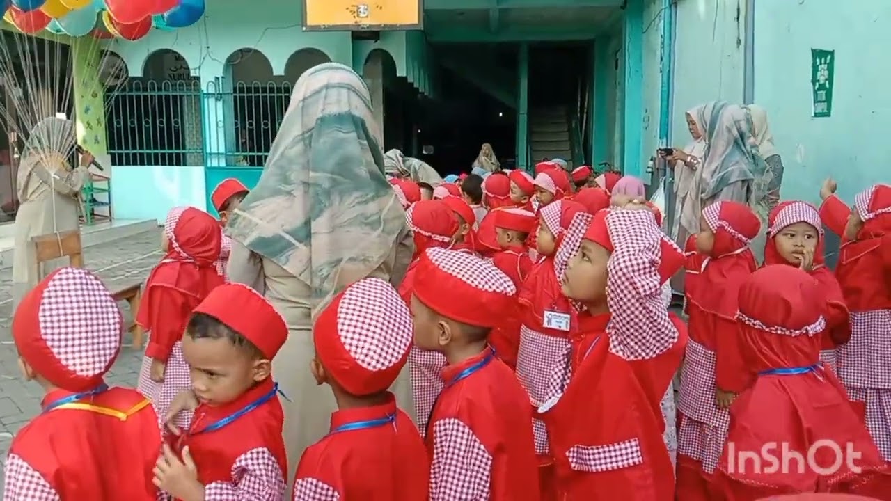 Penutupan MPLS dengan pelepasan balon ke udara bersama anak-anak hebat 