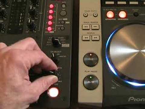 Video 2 The in loop sampler on the DJM-400 DJ mixer.