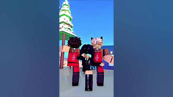 Wednesday En Roblox(yo mi amiga y mi amigo solo en 10 robux)