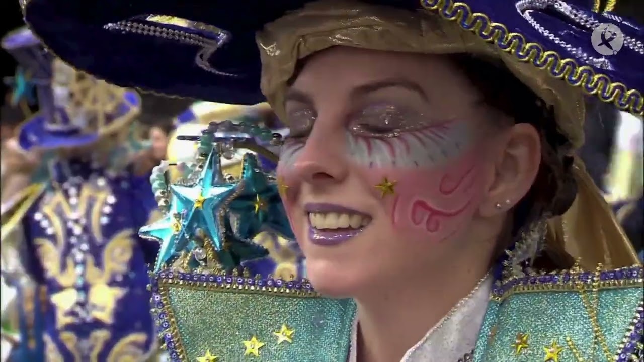 Espectacular desfile de carnaval en Badajoz