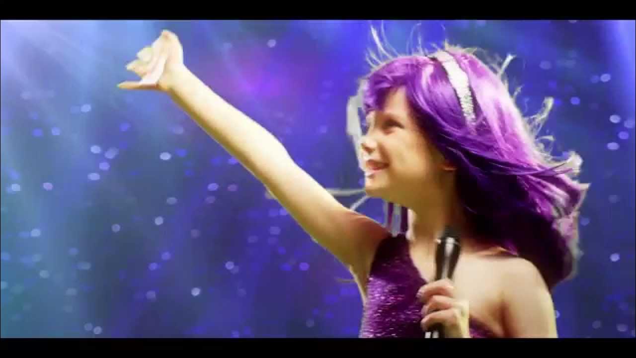 Addy's wish to be...a pop star in her own music video!