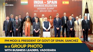 Pm Modi & President Of Govt Of Spain, Sanchez In A Group Photo With Business Leaders, Vadodara