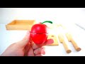 木のおもちゃでおままごと（パプリカはないけどトマトはあるよ）／Cut wooden vegetables and fruits!