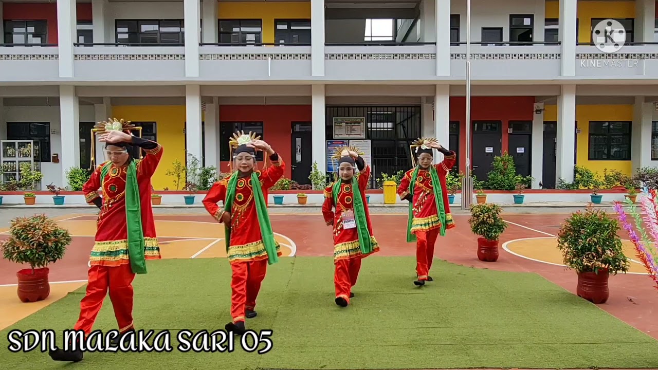 Lomba Tari Sirih Kuning vers. Perempuan SDN Malaka Sari 05