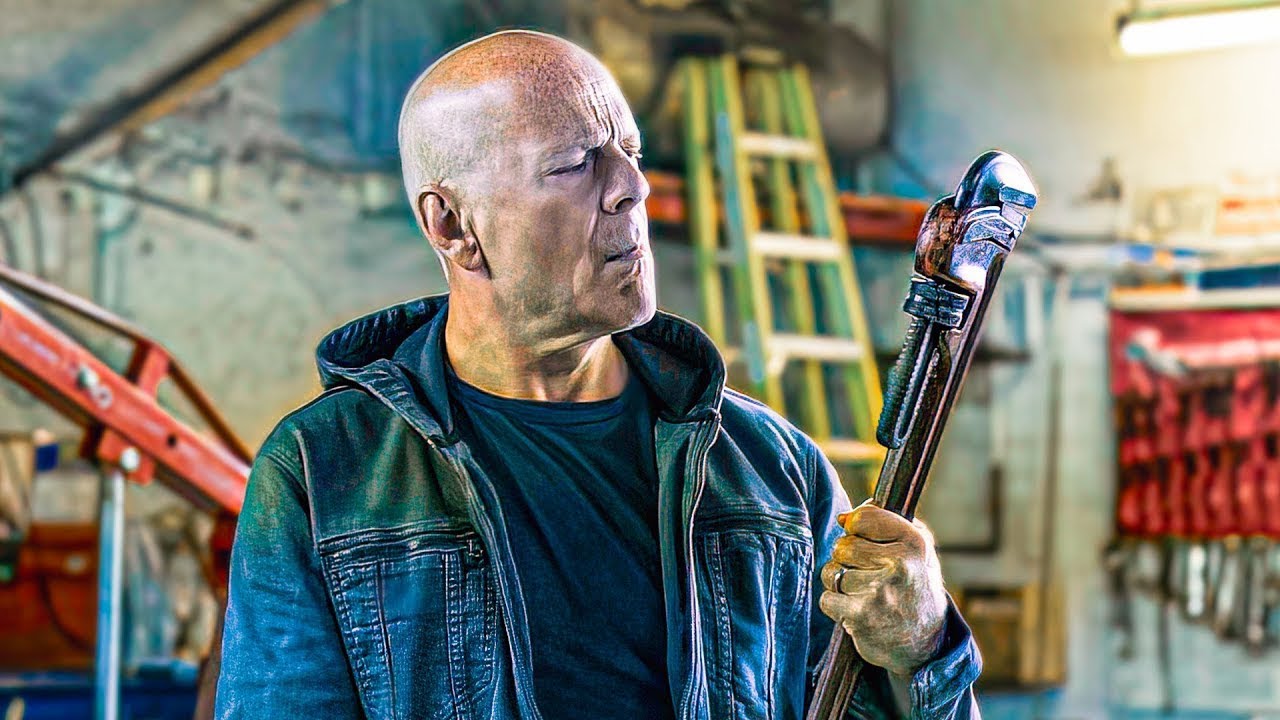 Bătăușii nu știu că acest om simplu este, de asemenea, temut de guvern,  vor regreta în curând