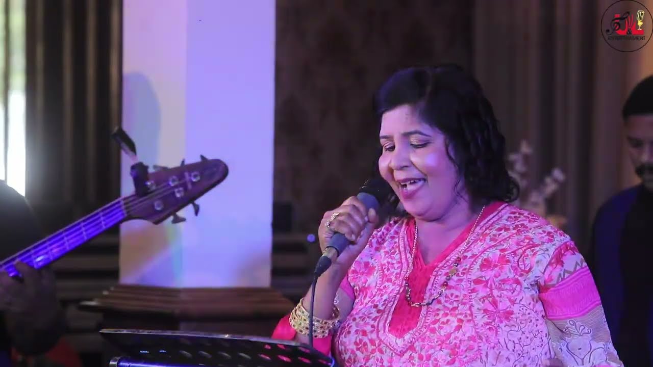 මිදුලේ මල් සූරිය ගහ ( LANKA RANJANI ABEYWICKRAMA ) MIDULE MAL SOORIYA GAHA MUDUNE